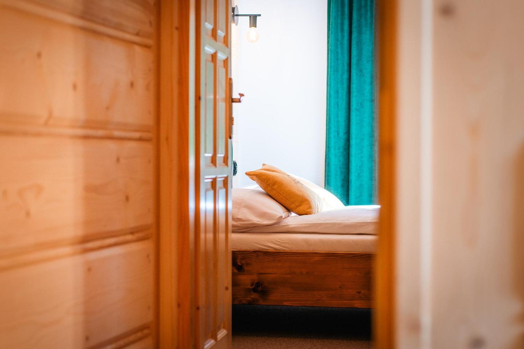 Apartamenty Dwupoziomowe Stasikowe Izby 부코비나 타트잔스카 외부 사진