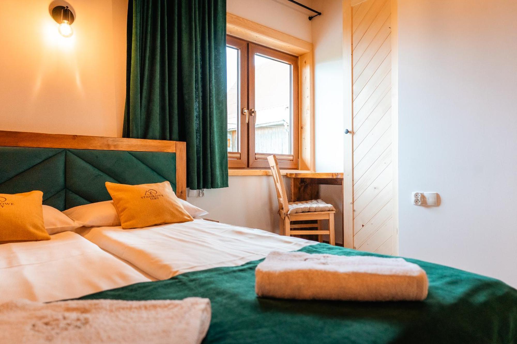 Apartamenty Dwupoziomowe Stasikowe Izby 부코비나 타트잔스카 외부 사진