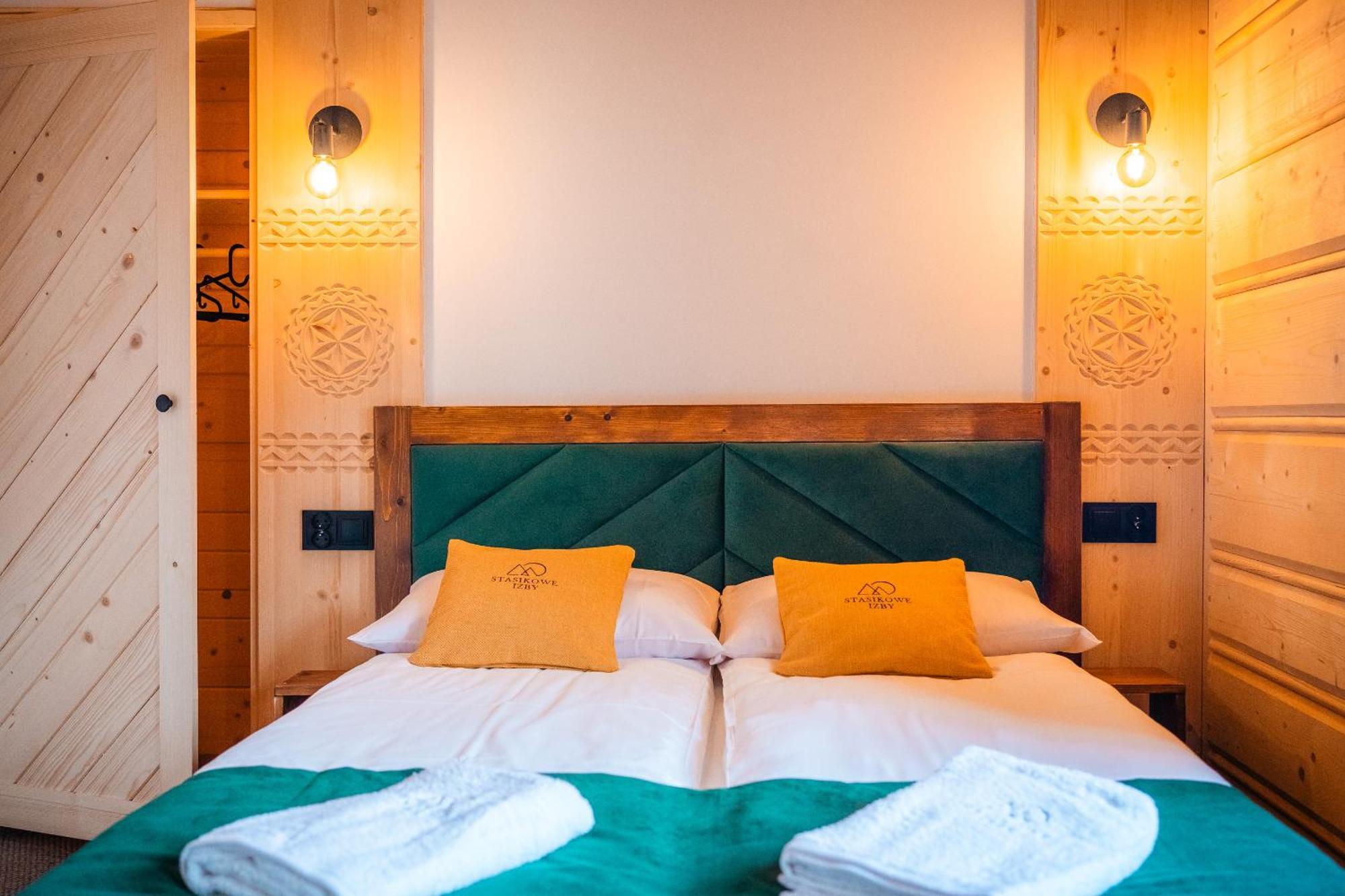 Apartamenty Dwupoziomowe Stasikowe Izby 부코비나 타트잔스카 외부 사진